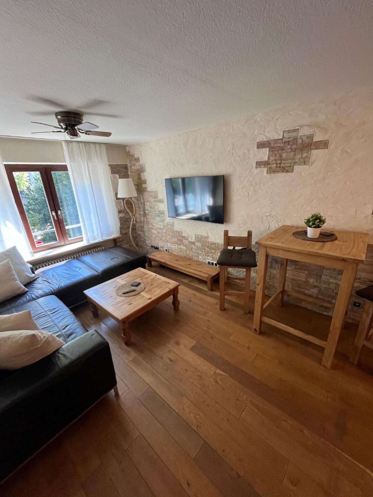 Stylish Suite Oldtown Free Parking Air Condition ไฮเดลเบิร์ก ภายนอก รูปภาพ